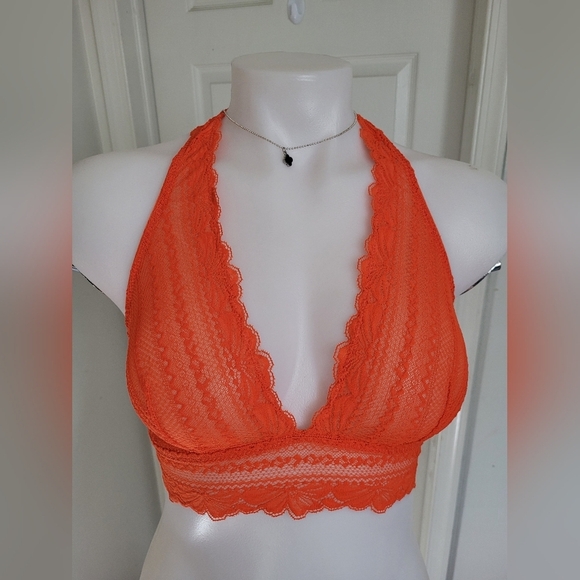 Auden Lace Bandeau in Orange - Picture 7 of 10